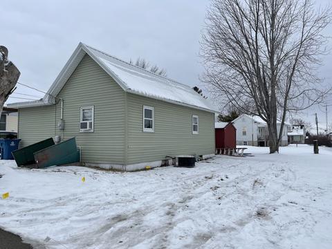 339 12 E Florence St, Oglesby, IL 61348 photo 1