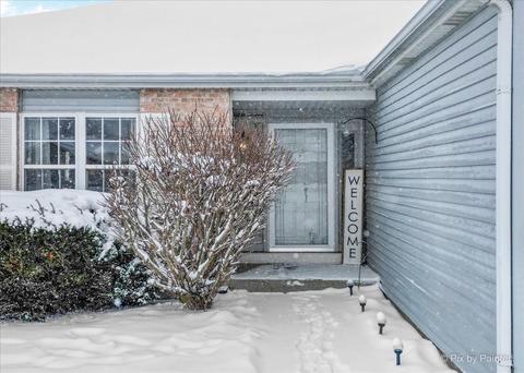 607 Cartwright Trl, Mchenry, IL 60050 photo 2