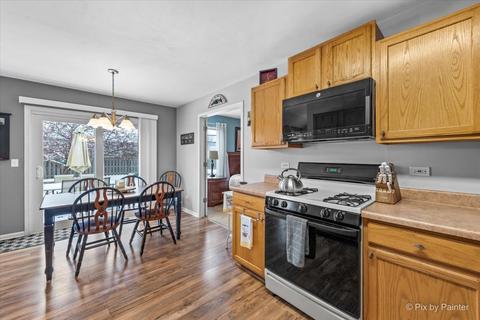 607 Cartwright Trl, Mchenry, IL 60050 photo 8