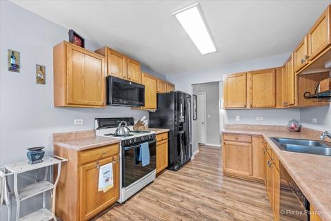 607 Cartwright Trl, Mchenry, IL 60050 photo 10