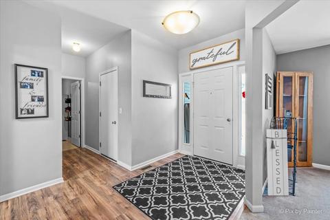 607 Cartwright Trl, Mchenry, IL 60050 photo 4