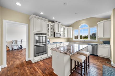 3587 Tournament Dr, Elgin, IL 60124 photo 8