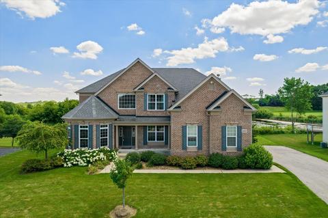 3587 Tournament Dr, Elgin, IL 60124 photo 2