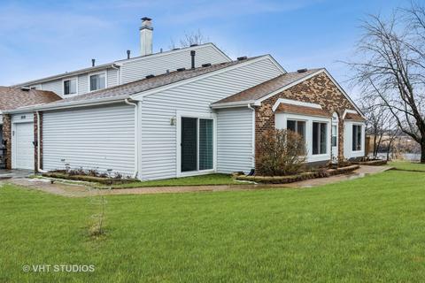 2019 Sudbury Dr, Hoffman Estates, IL 60169 photo 2