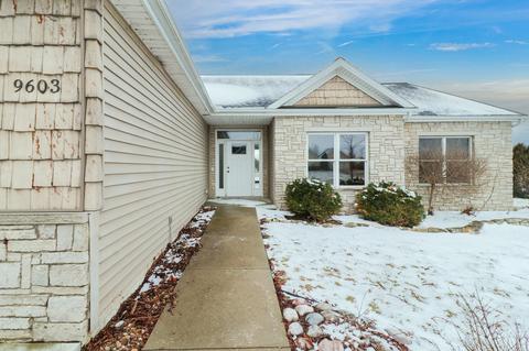 9603 Crossbow Dr, Bloomington, IL 61705 photo 2