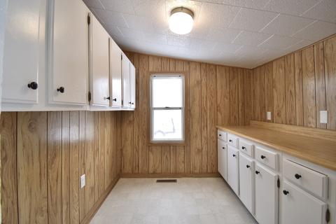 210 E Hamilton St, Odell, IL 60460 photo 14