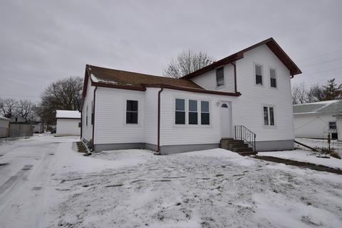 210 E Hamilton St, Odell, IL 60460 photo 2