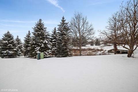 2806 Edgewater Dr, Elgin, IL 60124 photo 14