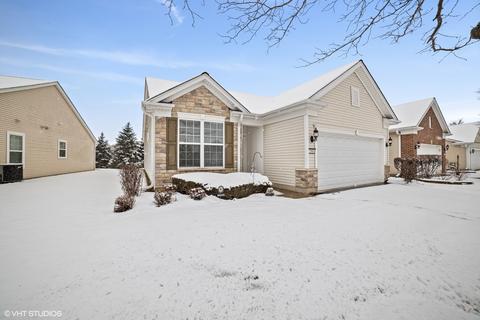 2806 Edgewater Dr, Elgin, IL 60124 photo 1