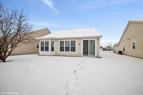 2806 Edgewater Dr, Elgin, IL 60124 photo 15