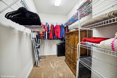 2806 Edgewater Dr, Elgin, IL 60124 photo 9