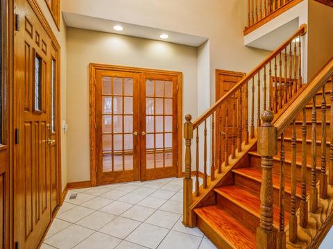 565 W North St, Itasca, IL 60143 photo 5