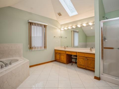 565 W North St, Itasca, IL 60143 photo 12