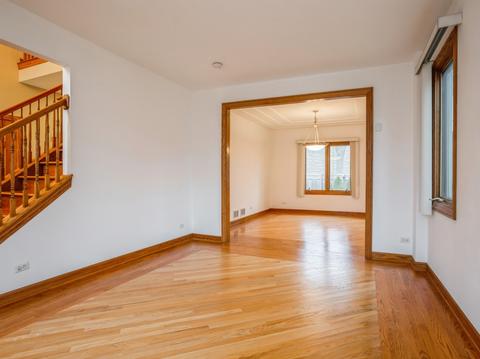 565 W North St, Itasca, IL 60143 photo 4