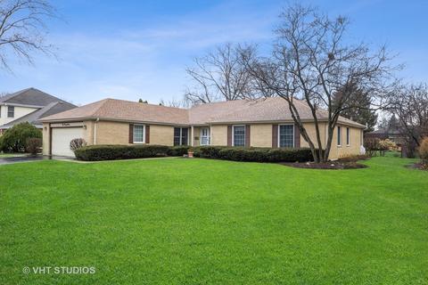 147 Dickinson Dr, Wheaton, IL 60189 photo 3