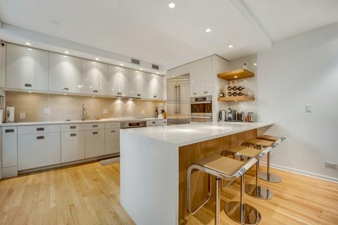 100 E Bellevue Pl #14A, Chicago, IL 60611 photo 8