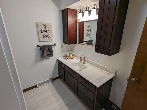 709 E Ash St, Watseka, IL 60970 photo 28