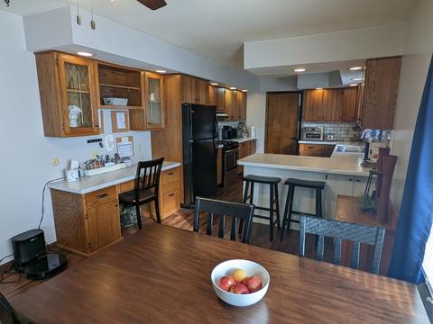 709 E Ash St, Watseka, IL 60970 photo 12