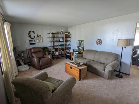 709 E Ash St, Watseka, IL 60970 photo 7