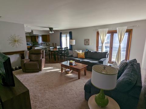 709 E Ash St, Watseka, IL 60970 photo 10