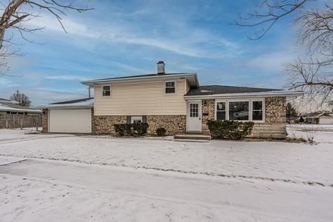 19115 Sherman St, Lansing, IL 60438