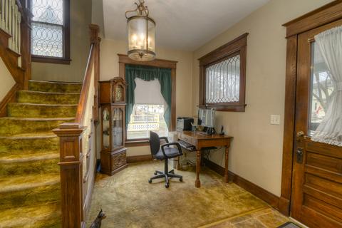 564 N Spring St, Elgin, IL 60120 photo 4