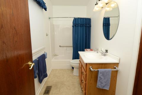 564 N Spring St, Elgin, IL 60120 photo 13