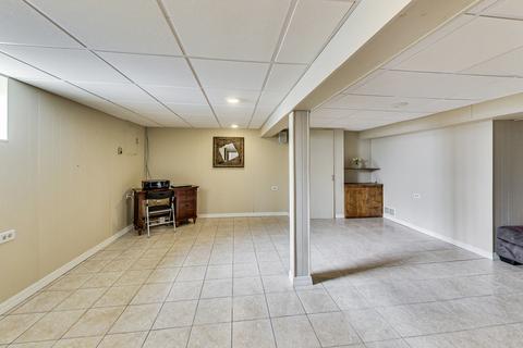 2269 Douglas Ave, Des Plaines, IL 60018 photo 17