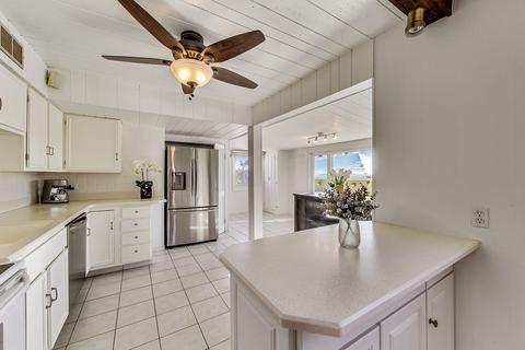 2269 Douglas Ave, Des Plaines, IL 60018 photo 4