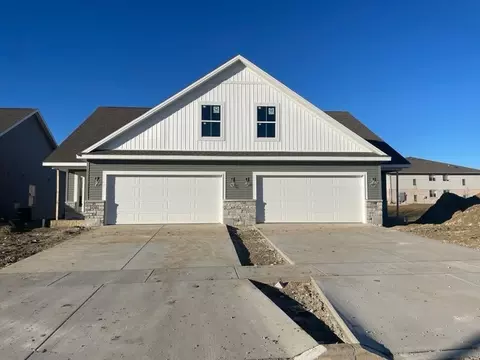 1706 Millstone Dr, Normal, IL 61761