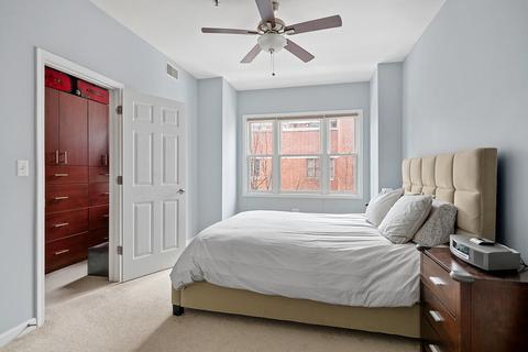 323 E 17th St, Chicago, IL 60616 photo 10