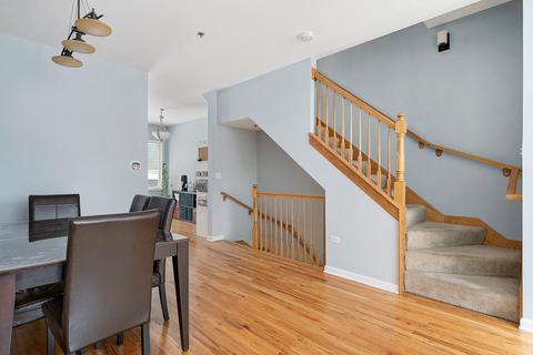 323 E 17th St, Chicago, IL 60616 photo 7