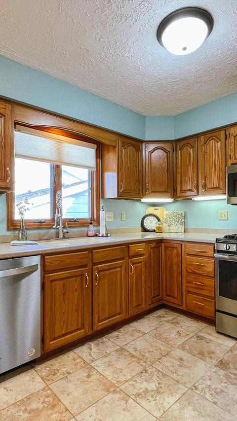 210 Belview Ave, Normal, IL 61761 photo 10