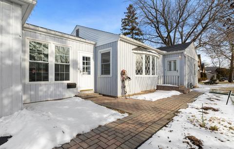 1840 Central Rd, Glenview, IL 60025 photo 2