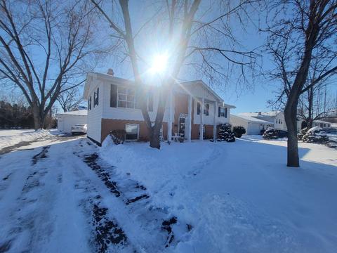 235 Maricopa Ln, Hoffman Estates, IL 60169 photo 1