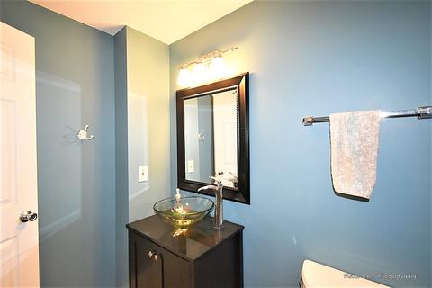 1360 Newcastle Ln, Bartlett, IL 60103 photo 38