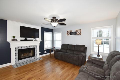 1360 Newcastle Ln, Bartlett, IL 60103 photo 13