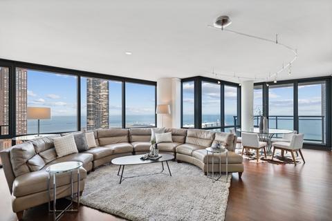 450 E Waterside Dr #2502, Chicago, IL 60601 photo 4