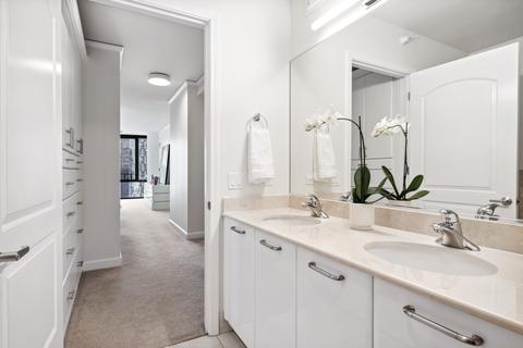 450 E Waterside Dr #2502, Chicago, IL 60601 photo 17