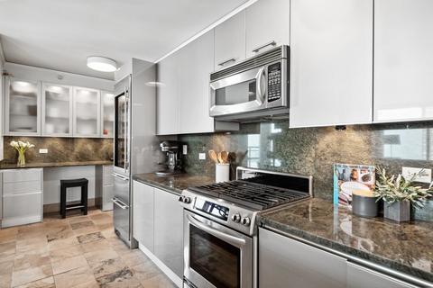 450 E Waterside Dr #2502, Chicago, IL 60601 photo 12