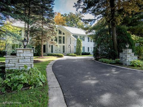 3205 Mulberry Ln, Oak Brook, IL 60523 photo 1