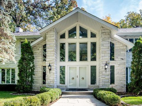 3205 Mulberry Ln, Oak Brook, IL 60523 photo 3