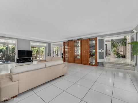 3205 Mulberry Ln, Oak Brook, IL 60523 photo 12