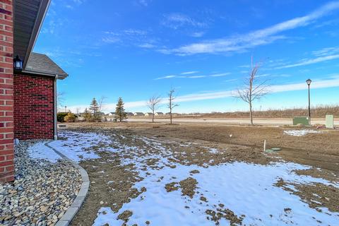 1328 Monterey Pine Dr, Normal, IL 61761 photo 41