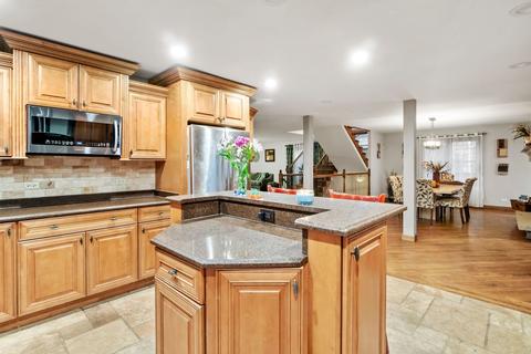 181 Herrick Rd, Riverside, IL 60546 photo 8