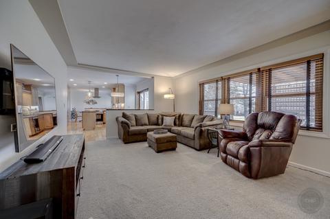 2453 Wendover Dr, Naperville, IL 60565 photo 11
