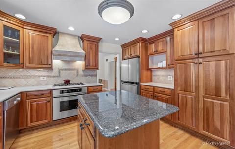 2019 Cromwell Dr, Wheaton, IL 60189 photo 10
