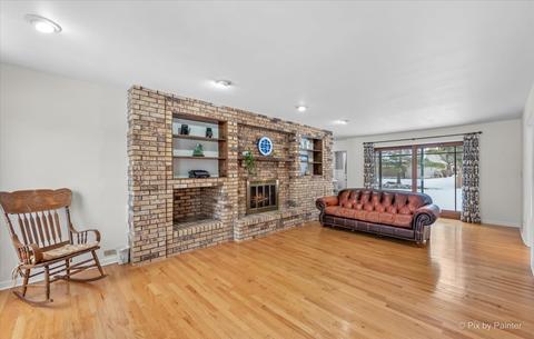 2019 Cromwell Dr, Wheaton, IL 60189 photo 14