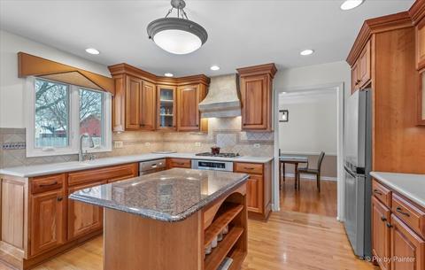 2019 Cromwell Dr, Wheaton, IL 60189 photo 11