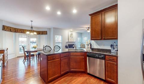 353 E Becker Pl, Sycamore, IL 60178 photo 9